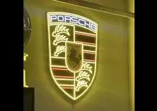Neon-Style LED Porsche Crest